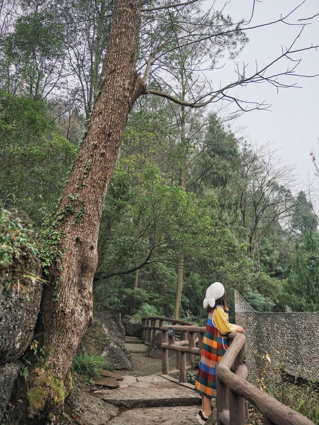 成都周邊！！被嚴重低估的冷門徒步路線！