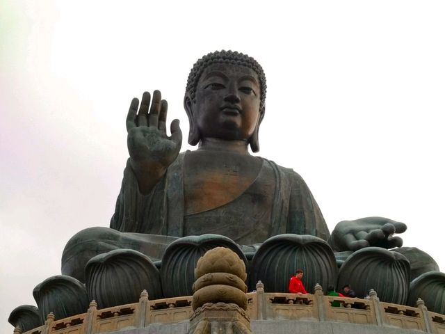 Tian Tan Buddha: The Other Side of Hong Kong 🏔️🛕