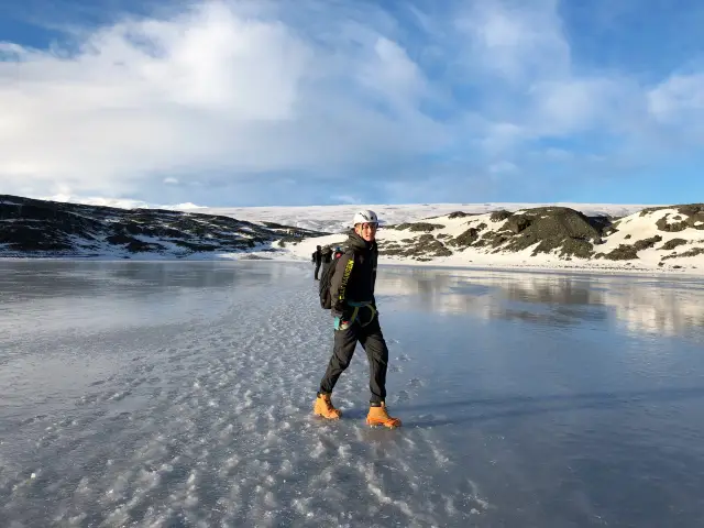 A 4-hour hike in Iceland, just to glimpse a blue ice cave! Totally worth it!