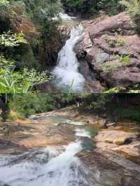 炎炎夏日玩水避暑，廣州小九寨溝就GO  炎炎夏日、又悶又熱 除了冷氣房，還能往哪逃啊？ 不妨約上三