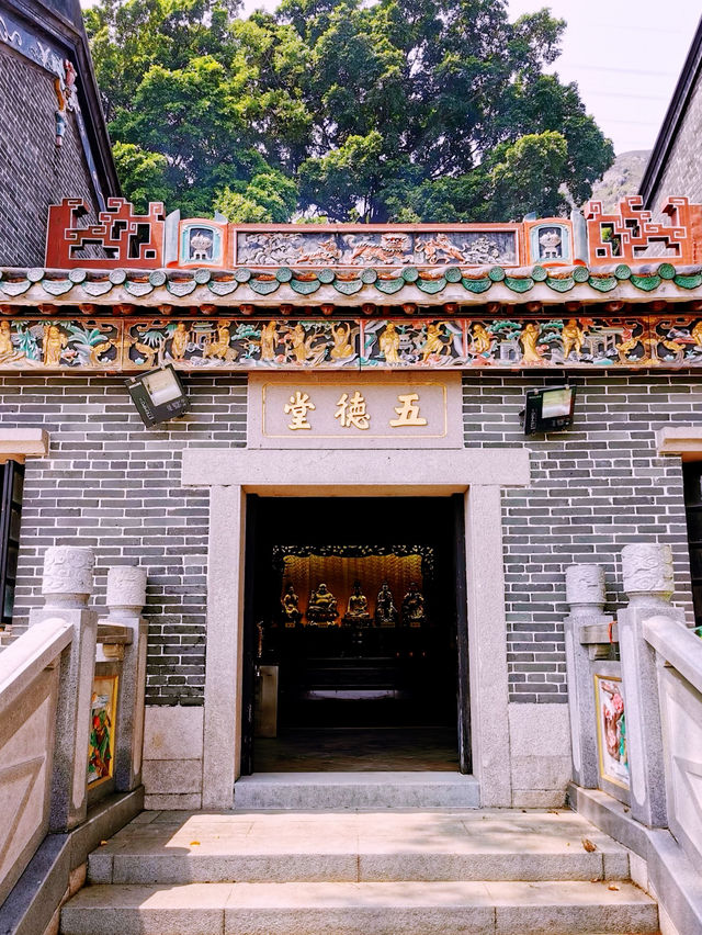  **【青山禅院：香港の静寂なる桃源郷】