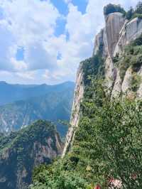 Searching for immortals on Huashan Mt.