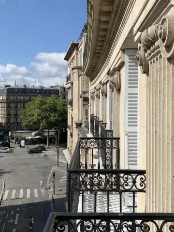 【Solo Female Travel｜4 Cities So Romantic They'll Make You Cry】