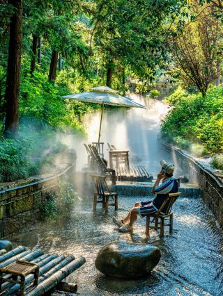 Just 1 hour drive from Hangzhou! This amusement park has all the summer fun covered