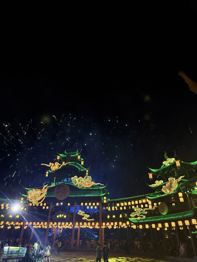 以為迪士尼夠好玩了，直到我來了這裡… 被今年全新升級的仙俠主題驚艷到——這不就是中國版“迪士尼”嘛