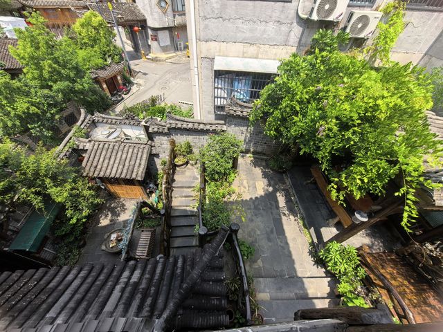 在芙蓉鎮的懸園民宿，感受湘西的詩意