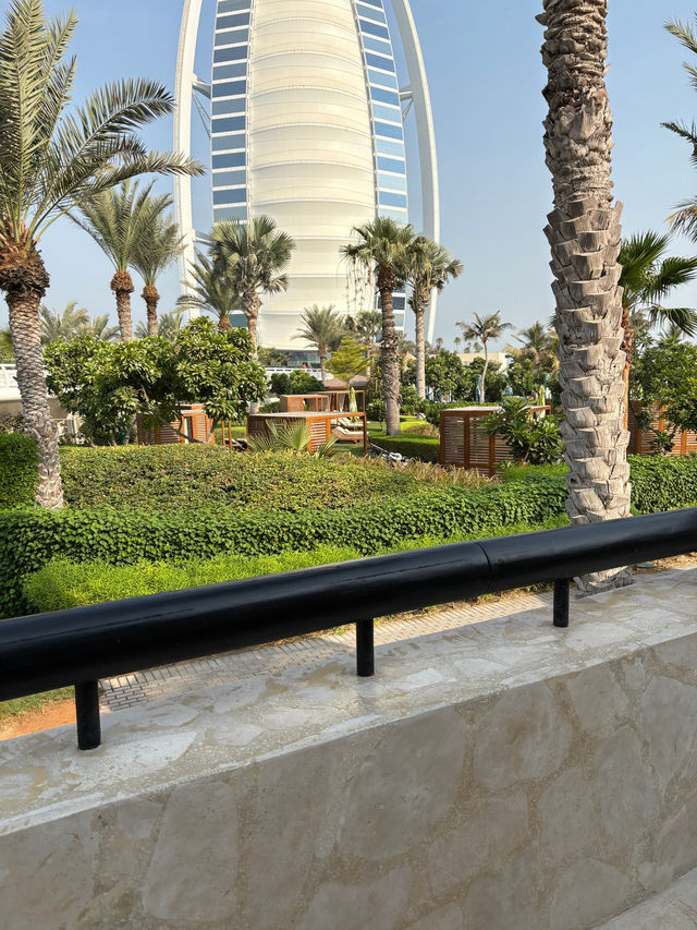 Exceptional Stay at Al Bahar Villas