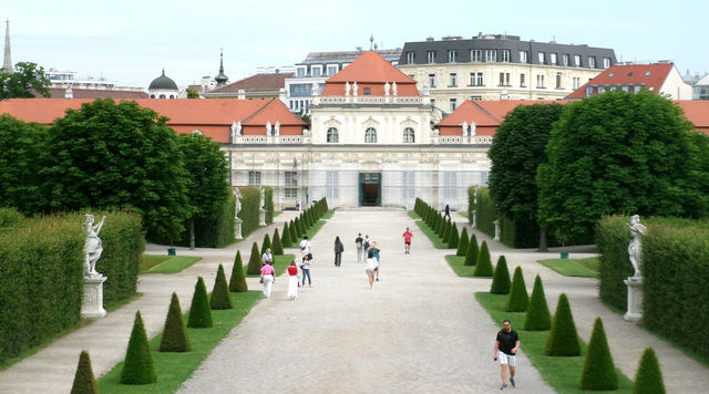 Baroque Splendor and Klimt's Fascination