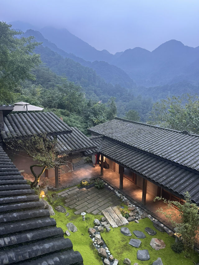 青城山絕版中式院落民宿