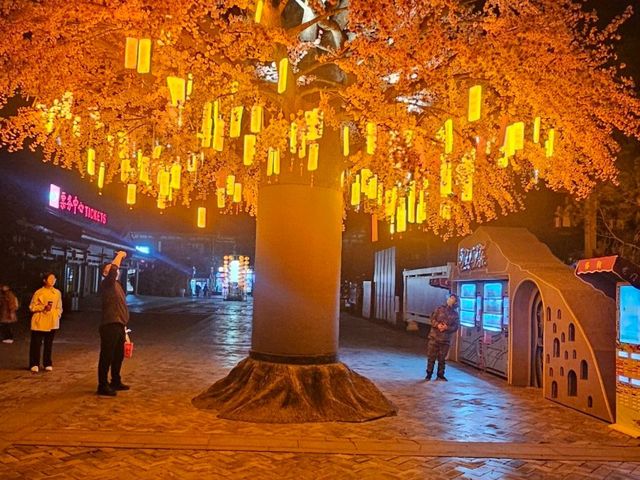 Picture perfect spots in Longmen Grottoes