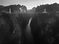 「貴州橋樑會魔法！穿越天際不是夢」