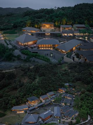 崖＋プライベート温泉！庐江のこの神秘的な野奢ホテルが最高すぎる