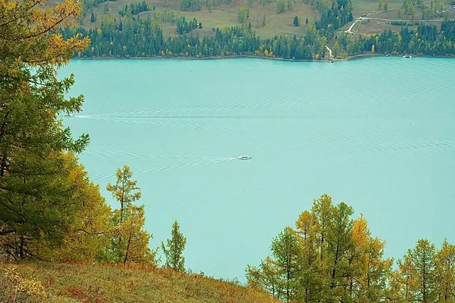 喀納斯湖 Kanas lake 天堂遺忘的地方 喀納斯湖 Kanas lake 天堂遺忘的地方