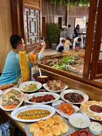 青島美到失語的一家....