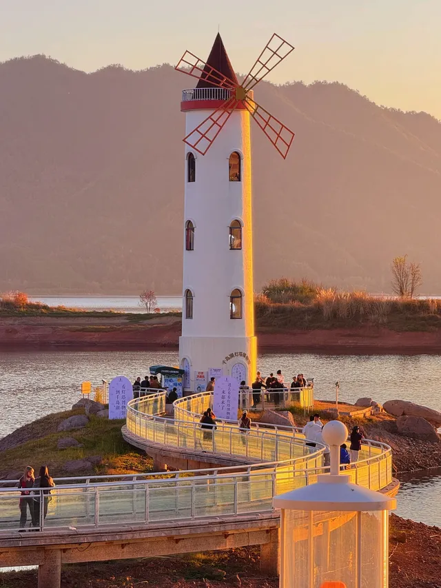 落葉倒數計時!千島湖落日金葉,衝就對了! 落葉倒數計時!千島湖落日金葉,衝就對了!