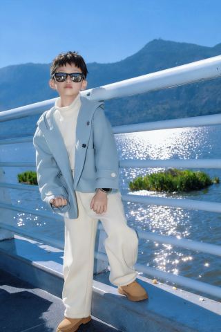 Озеро Дяньчи + озеро Фусянь + гора Айлао | Дневник короткого путешествия семьи из Юньнани