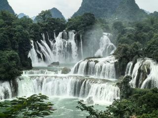 Why My Detian Waterfall Visit Became My Most Epic Travel Moment Ever