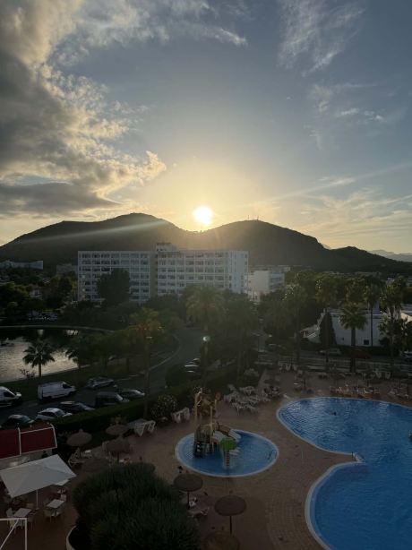 Wonderful Stay with Stunning Views and Great Location