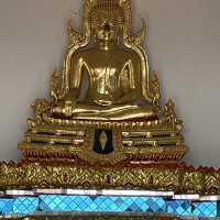  4 เรื่องที่ควรทำเมื่อมาวัดเขากบ นครสวรรค์ 