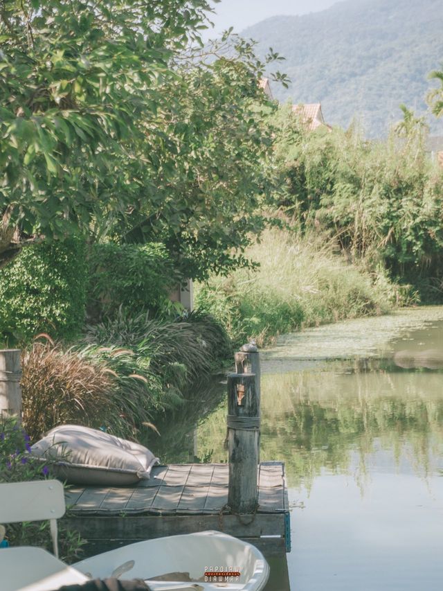 คาเฟ่ลับริมทะเลสาบในเชียงใหม่