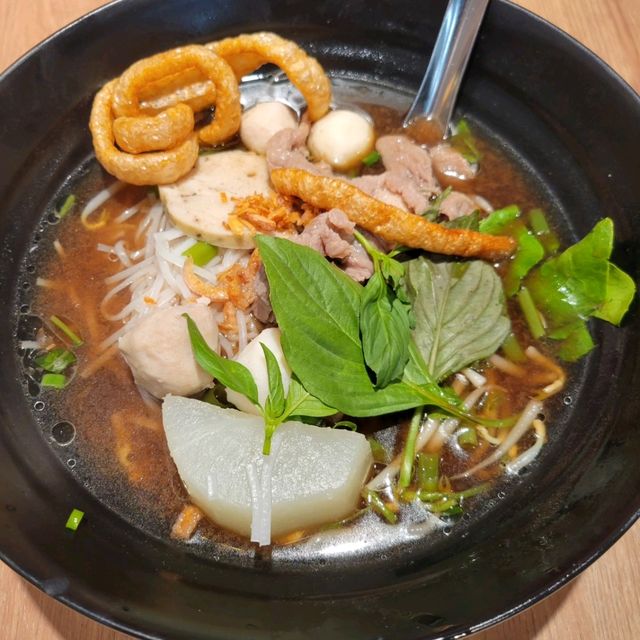 荃灣抵食船麵