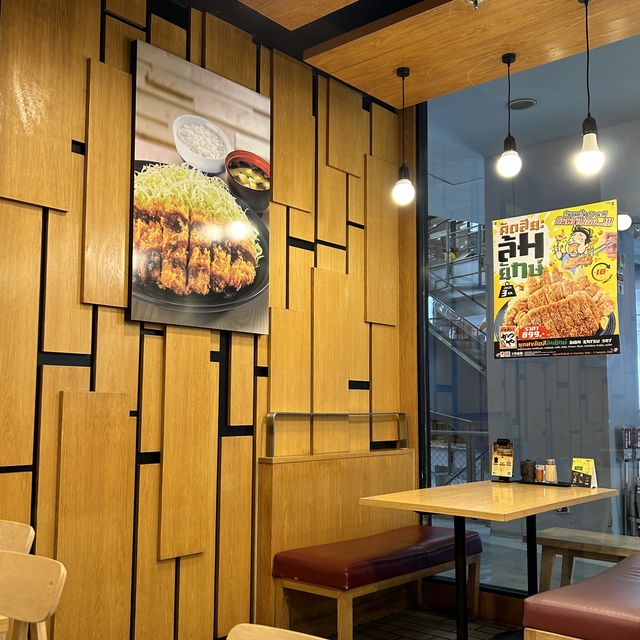 ทงคัตสึสุดฟิน ที่ร้าน คัตสึยะ