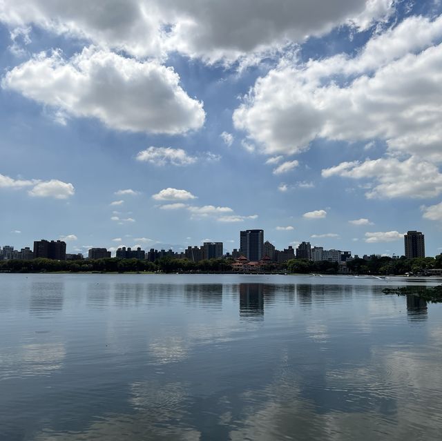 高雄景點-蓮池潭風景區