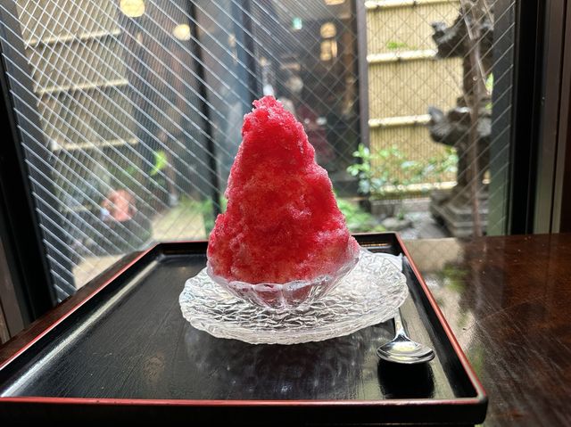 福岡・太宰府。『かき氷』と『梅ヶ枝餅』を店内利用『笠乃家』
