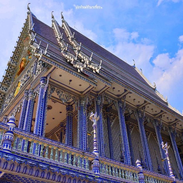 โบสถ์สีน้ำเงิน วัดปากน้ำแขมหนู