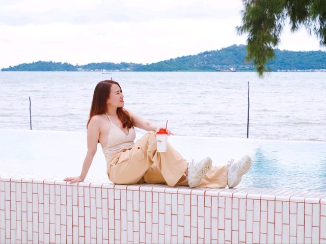 คาเฟ่ระนองสุดชิคริมทะเล