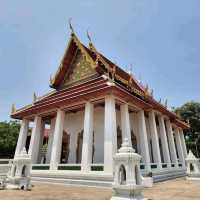 วัดหนังราชวรวิหาร วัดเก่าแก่สมัยอยุธยา