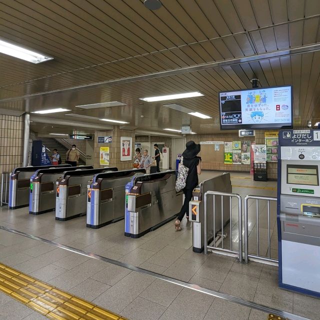 池田の銘酒　呉春　現在では池田で唯一の、自醸の池田酒醸造元 呉春酒造株式会社 と、池田の街並み