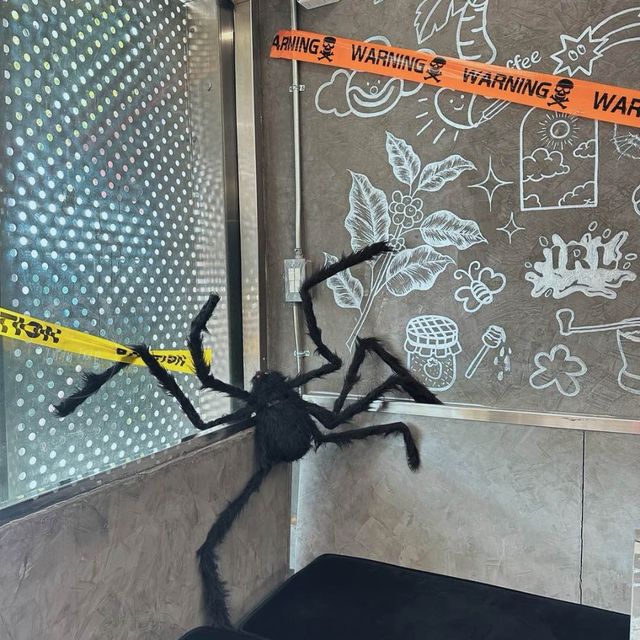 🧙‍♂IRL Coffee Bar คาเฟ่สุดเท่ห์ธีมฮาโลวีน