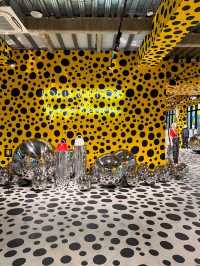 LV x Yayoi Kusama Pop-up