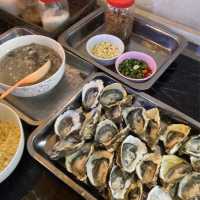 内陸国ラオス辺境のルアンナムターでまさかのseafood buffet