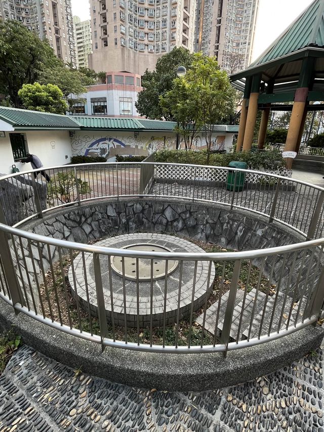 糅合中西合璧設計嘅黃大仙文化公園