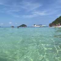 “เกาะราชา” ภูเก็ต น้ำใสราวกระจก 