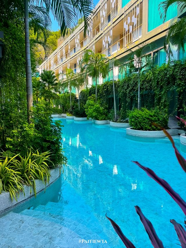 Panwaburi Beachfront Resort 