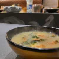 舒適乾淨的 Omakase