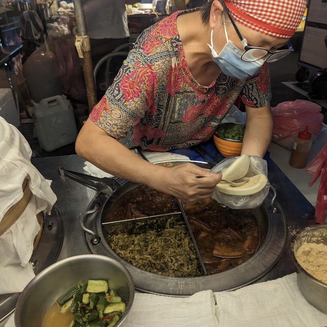 Popular Market selling Taiwanese Streetfood 