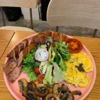 香港上環 旺中帶靜 味道與環境一流的 Cafe