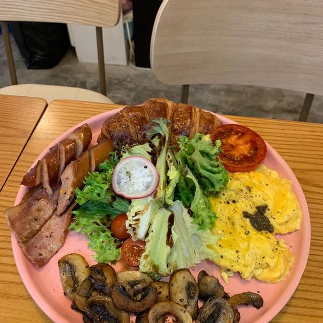 香港上環 旺中帶靜 味道與環境一流的 Cafe