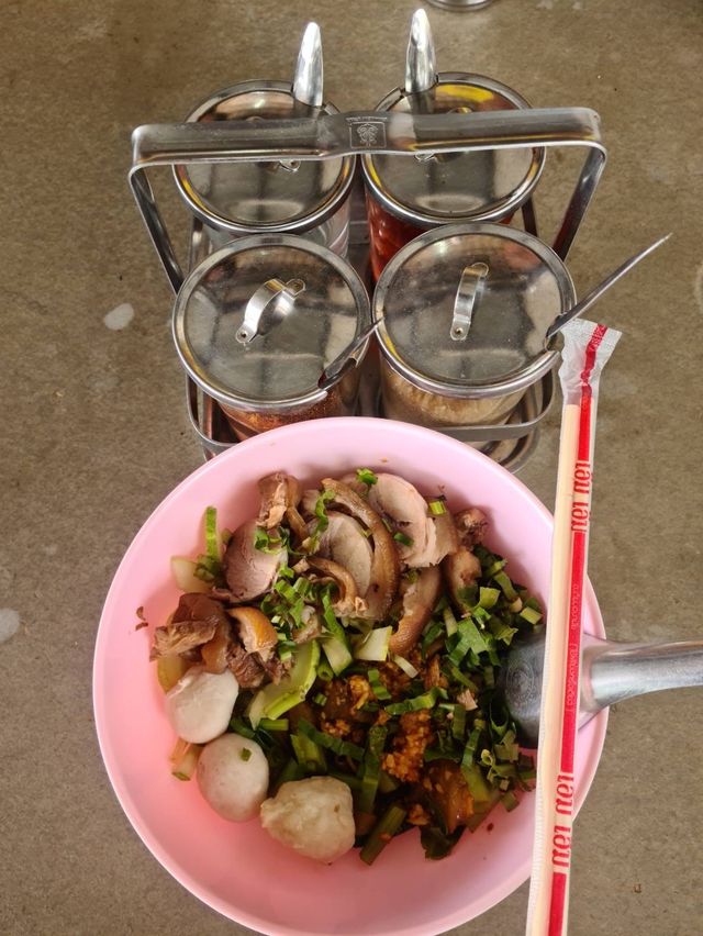 🏡เฉลียวหมู่ 9 มีคาเฟ่ข้างๆ ด้วยนะ🥤🍿