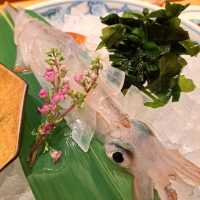 【福岡-博多】著名人も訪れる人気のもつ鍋屋