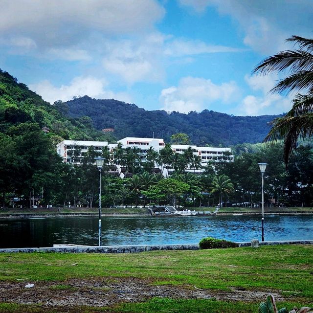 หาดกะรน ภูเก็ต