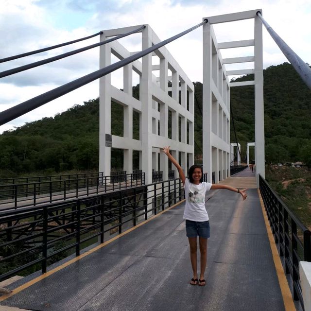 ชมวิวสะพานแขวนเชื่อมใจ ไฮไลท์เขื่อนแม่กวง