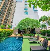 Aloft Bangkok Sukhumvit 11 Hotel 
