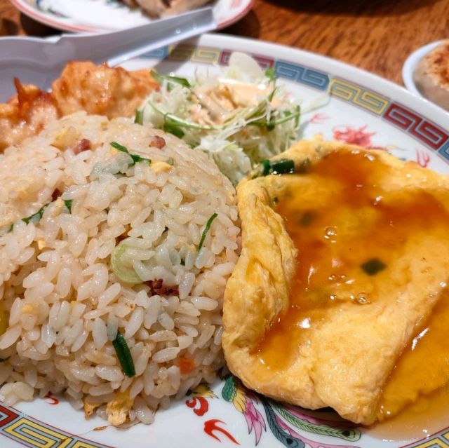 【大阪 日本橋】餃子とラーメンとチャーハンのセットって神だと思う✨