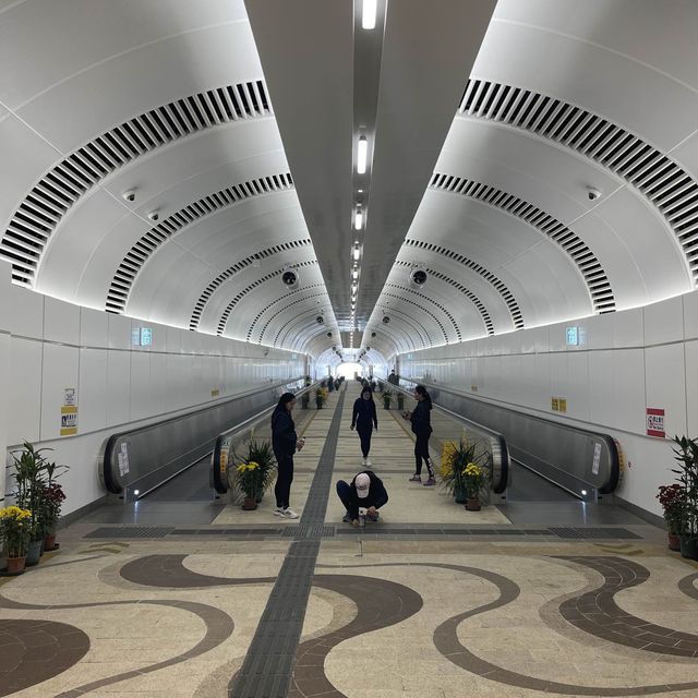 GUIA HILL PEDESTRIAN TUNNEL