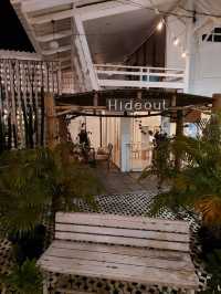 ☕ Hideout Beach Cafe & Bistro